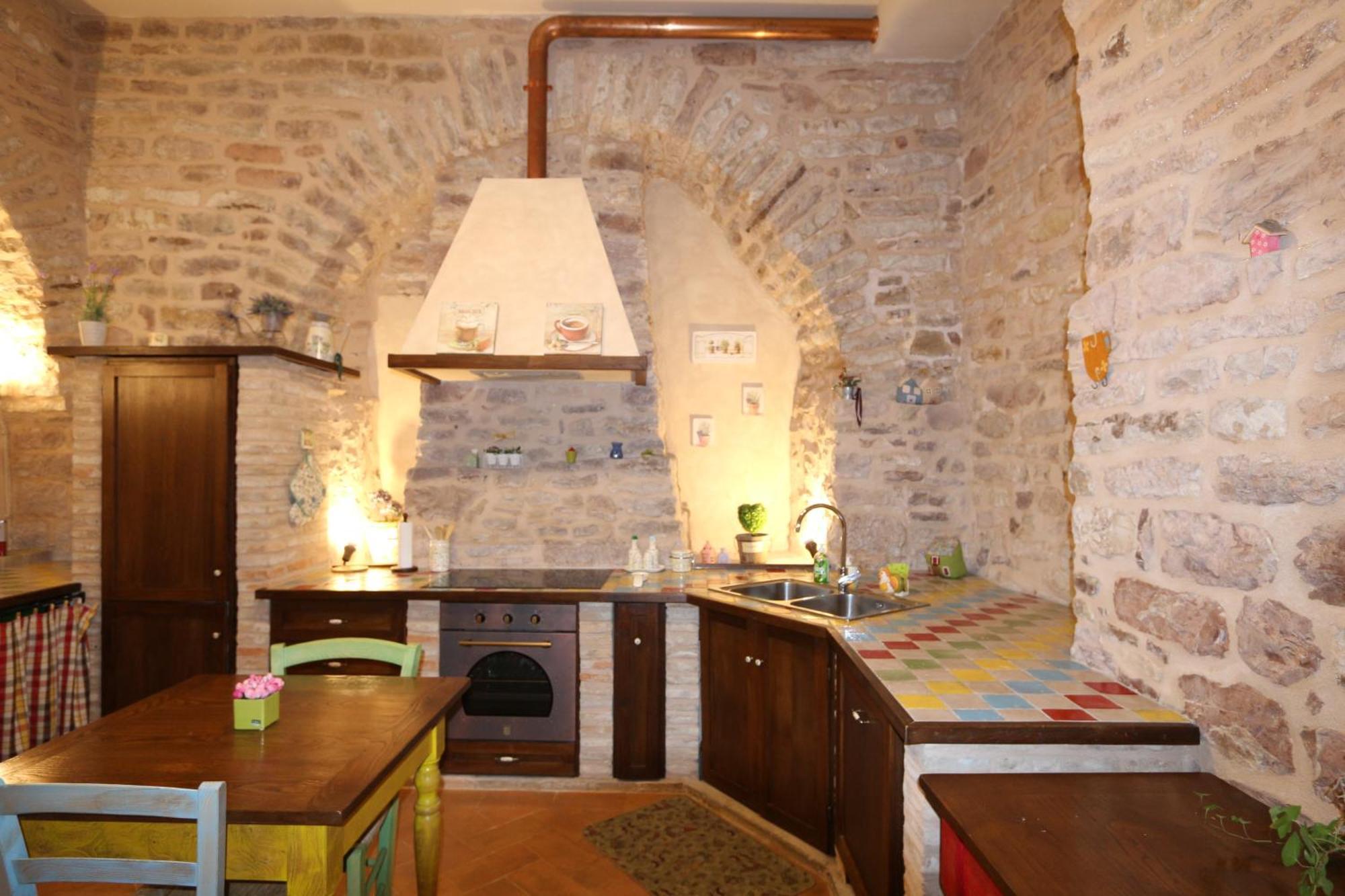 מלון אסיסי La Casina Colorata מראה חיצוני תמונה