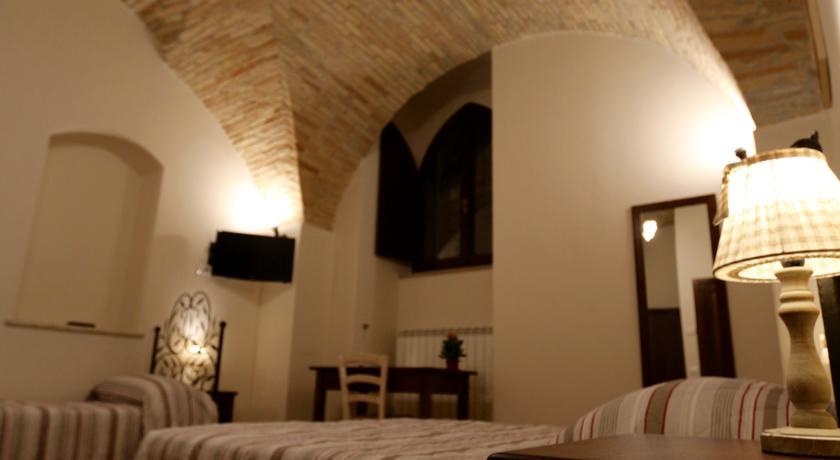 מלון אסיסי La Casina Colorata חדר תמונה